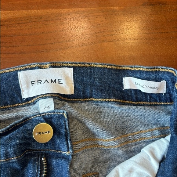 Frame Le High Skinny Jeans - Picture 4 of 8